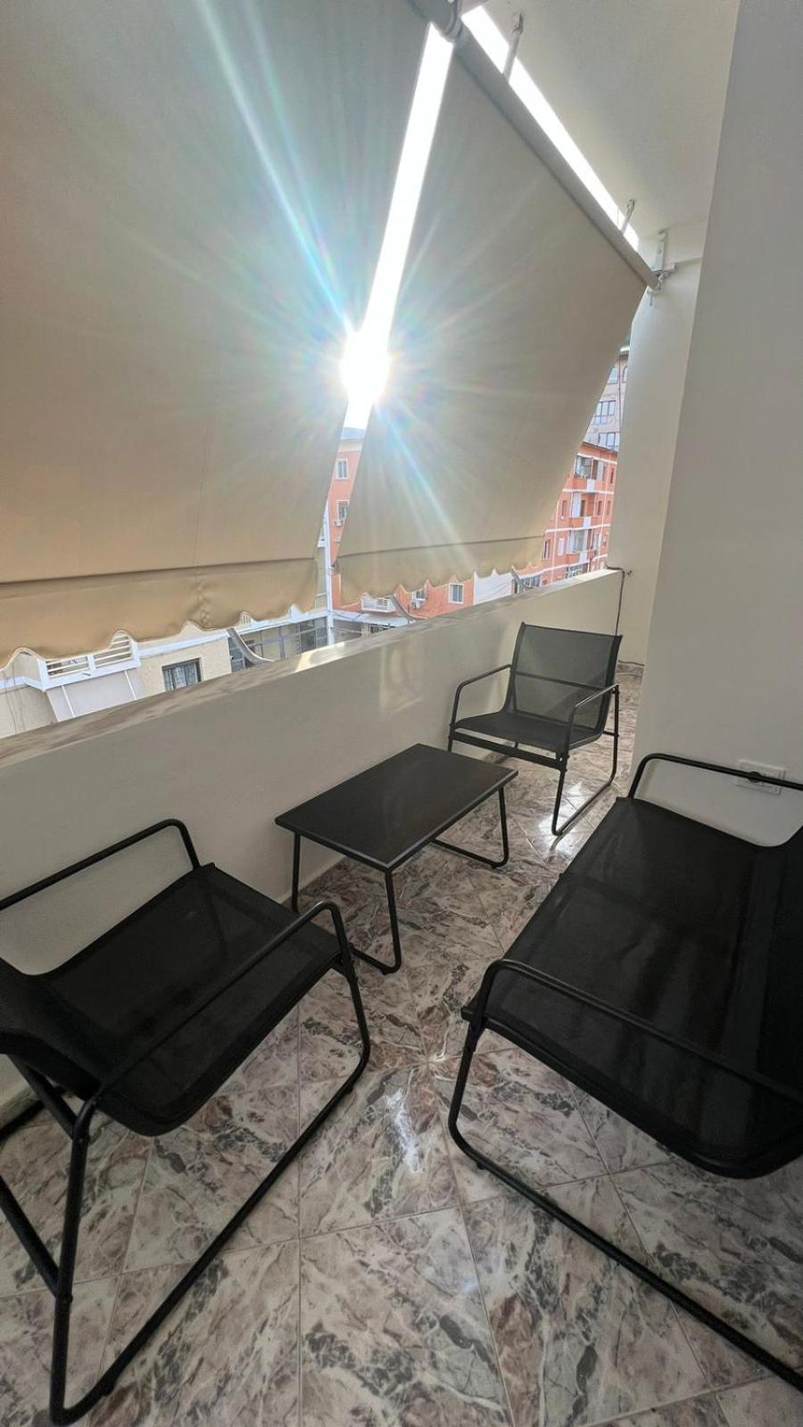 Algen Room'S Berat Exteriör bild